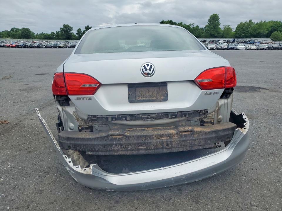58355536 :رقم المزاد ، 3VWDZ7AJ5BM301299 vin ، 2011 Volkswagen Jetta مزاد بيع