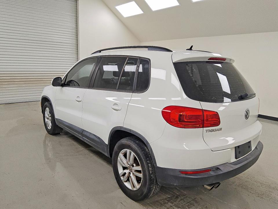2016 Volkswagen Tiguan მანქანა იყიდება აუქციონზე, vin: WVGAV7AX4GW534714, აუქციონის ნომერი: 58413076