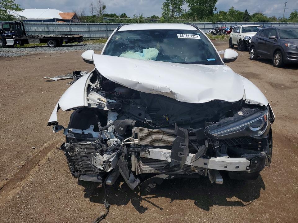 2022 Alfa Romeo Stelvio მანქანა იყიდება აუქციონზე, vin: ZASPAKAN6N7D27526, აუქციონის ნომერი: 56766126