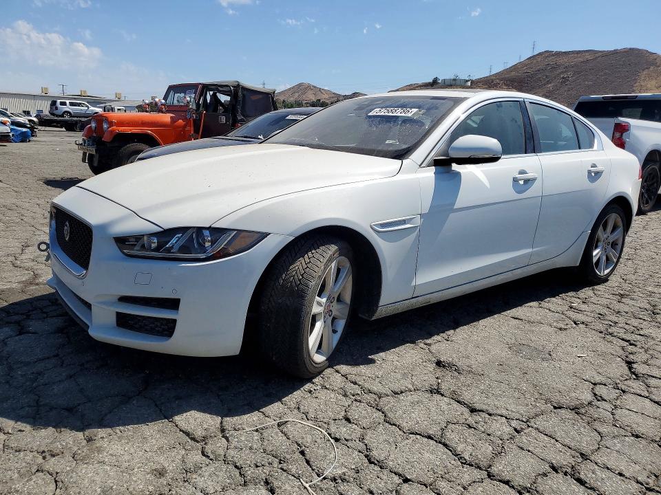 57588786 :رقم المزاد ، SAJAK4BN3HA953940 vin ، 2017 Jaguar Xe مزاد بيع