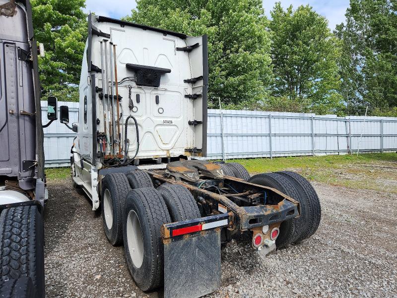 Продаж на аукціоні авто 2018 Freightliner Cascadia 113, vin: 3AKJGHDV8JDJS2448, номер лоту: 54064886