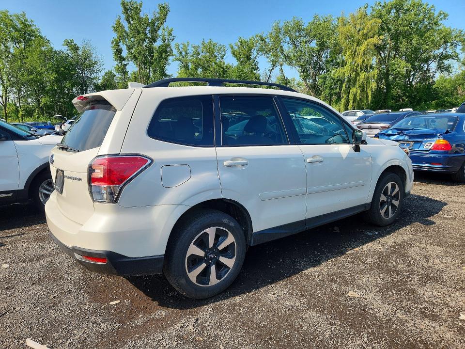 58734496 :رقم المزاد ، JF2SJAGC5JH507850 vin ، 2018 Subaru Forester مزاد بيع