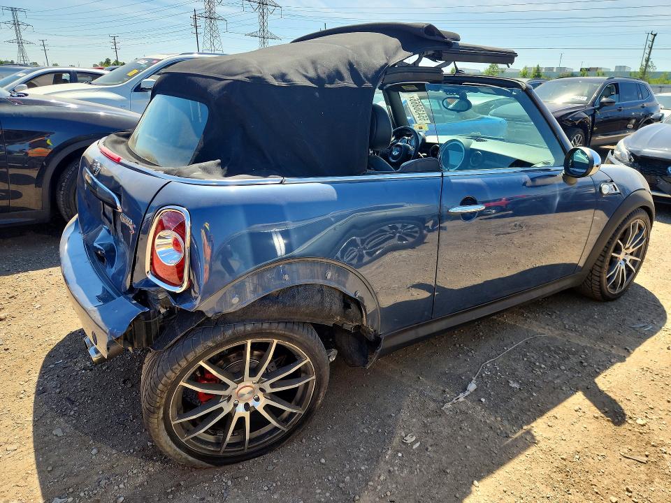 2011 Mini Cooper მანქანა იყიდება აუქციონზე, vin: WMWZP3C50BTX83055, აუქციონის ნომერი: 55436866