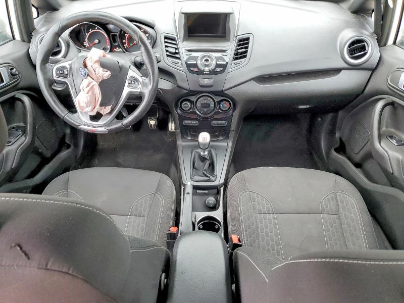 56189906 :رقم المزاد ، 3FADP4GX7JM127033 vin ، 2018 Ford Fiesta مزاد بيع
