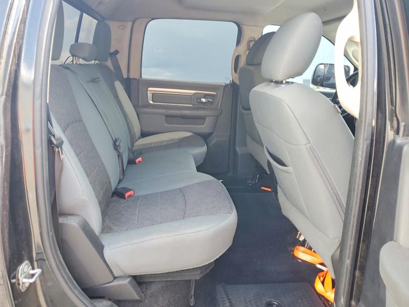 58702926 :رقم المزاد ، 1C6RR6LT8HS513428 vin ، 2017 Ram 1500 مزاد بيع