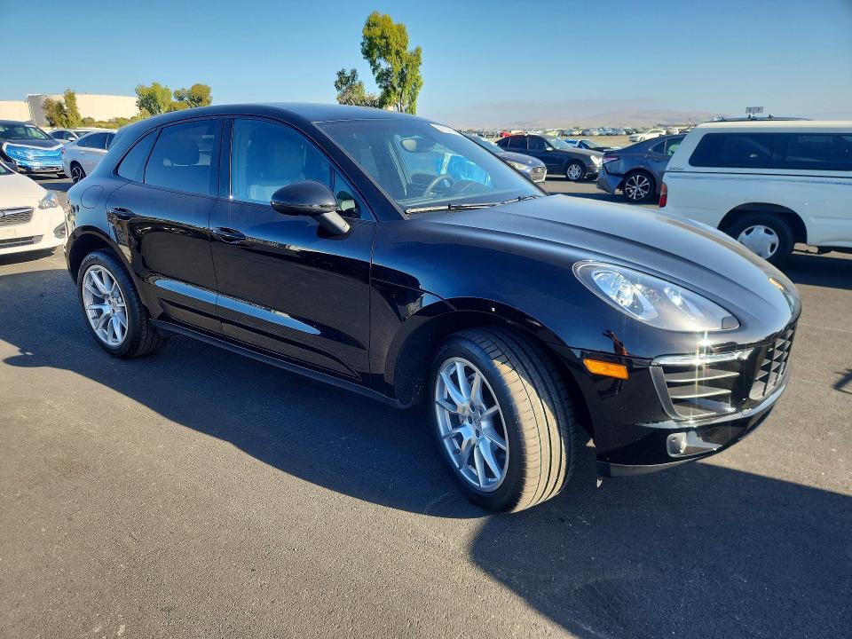 58752756 :رقم المزاد ، WP1AB2A5XGLB50712 vin ، 2016 Porsche Macan مزاد بيع