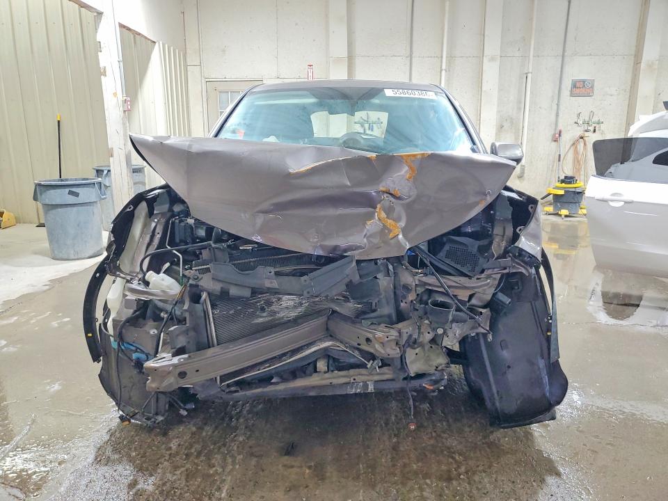 55860386 :رقم المزاد ، 2HKRM3H56FH532992 vin ، 2015 Honda Cr-v مزاد بيع