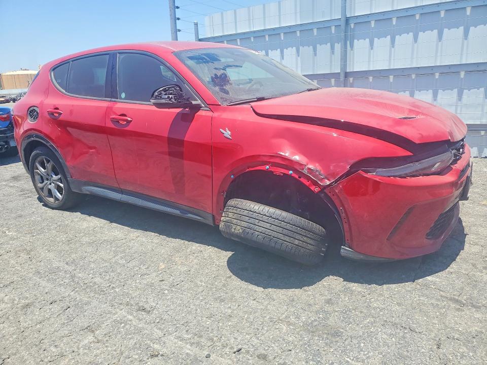 2024 Dodge Hornet მანქანა იყიდება აუქციონზე, vin: ZACPDFCW5R3A33743, აუქციონის ნომერი: 58457646