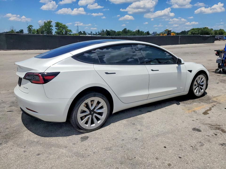 58198176 :رقم المزاد ، 5YJ3E1EB3MF034276 vin ، 2021 Tesla Model 3 مزاد بيع