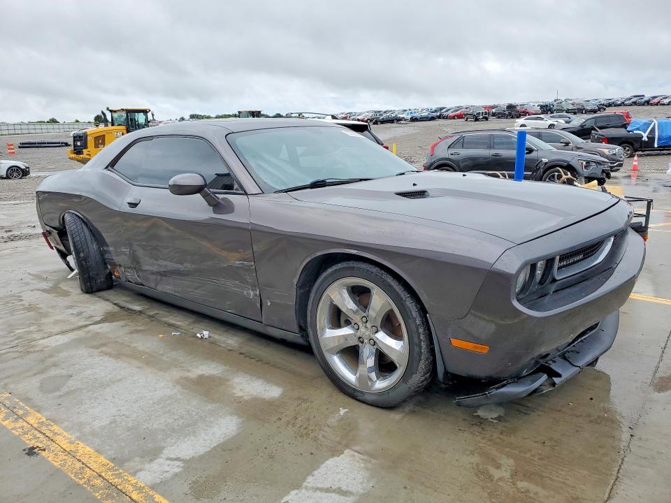 57295266 :رقم المزاد ، 2C3CDYAG8DH684152 vin ، 2013 Dodge Challenger مزاد بيع