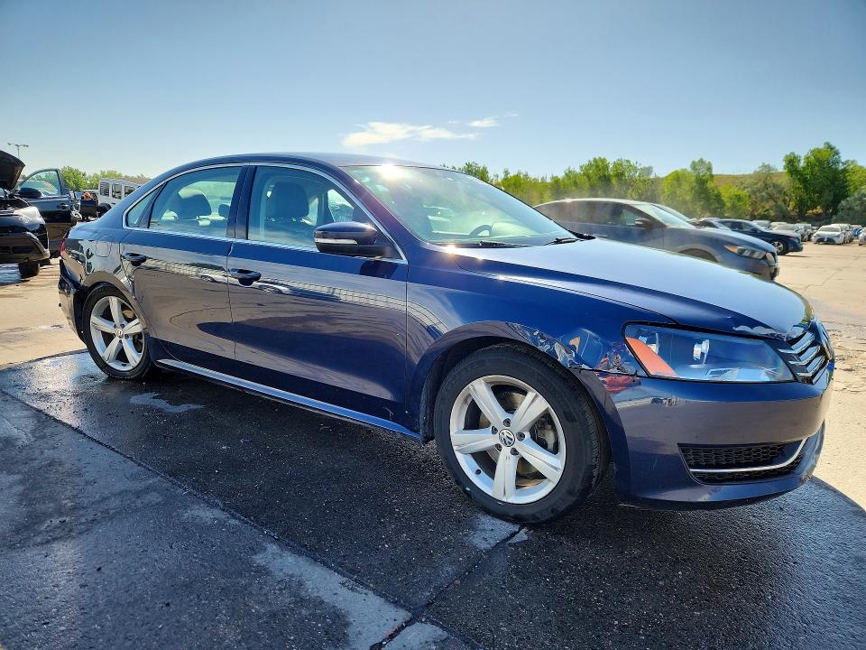 56084236 :رقم المزاد ، 1VWBS7A30EC065339 vin ، 2014 Volkswagen Passat مزاد بيع
