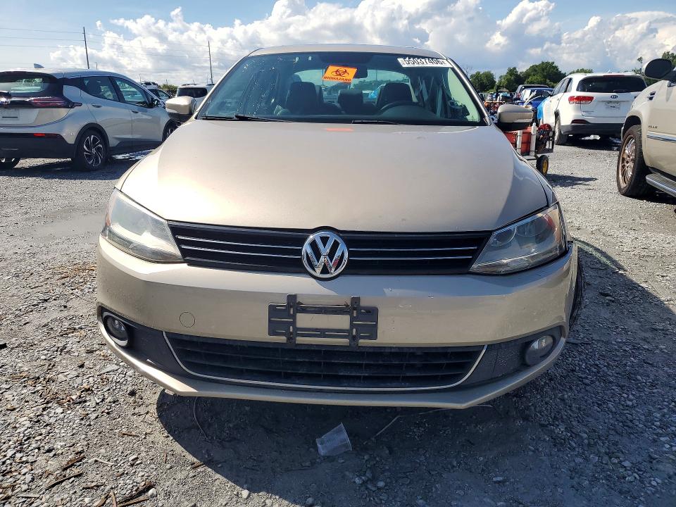55037406 :رقم المزاد ، 3VW3L7AJXDM213011 vin ، 2013 Volkswagen Jetta مزاد بيع