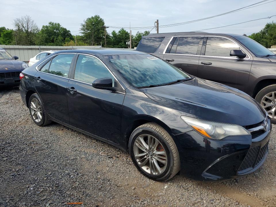 56976646 :رقم المزاد ، 4T1BF1FK2HU791881 vin ، 2017 Toyota Camry مزاد بيع