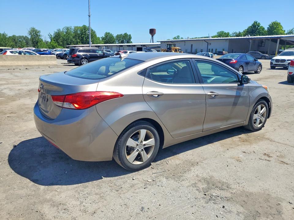 2013 Hyundai Elantra მანქანა იყიდება აუქციონზე, vin: 5NPDH4AE3DH272014, აუქციონის ნომერი: 55654746