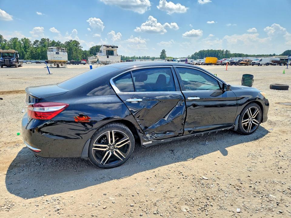 Продаж на аукціоні авто 2017 Honda Accord, vin: 1HGCR2F11HA024782, номер лоту: 56186296