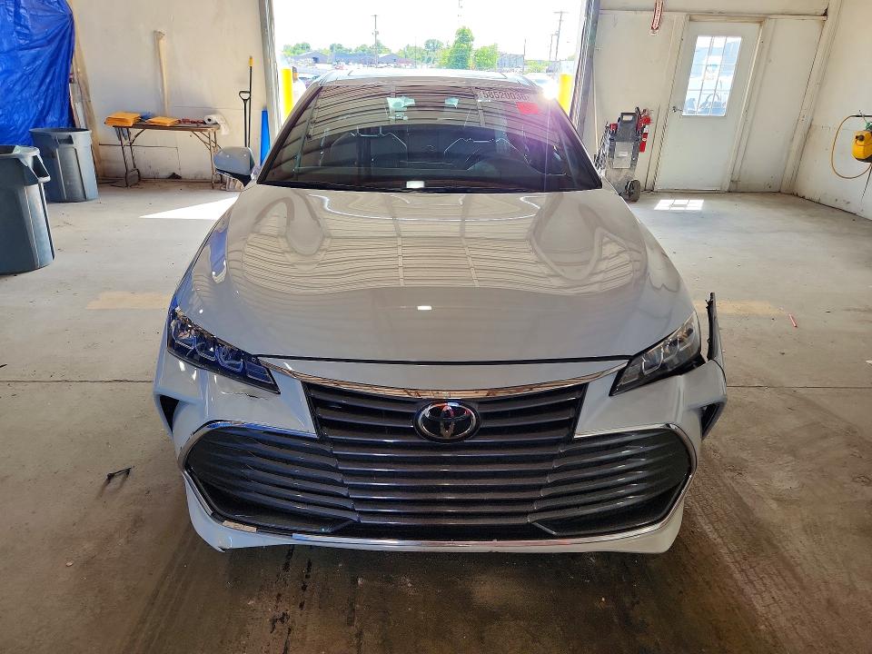 Продажа на аукционе авто 2022 Toyota Avalon, vin: 4T1AZ1FB5NU076656, номер лота: 58520036