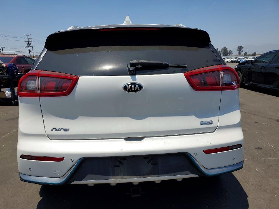 58605936 :رقم المزاد ، KNDCC3LD9J5153551 vin ، 2018 Kia Niro مزاد بيع