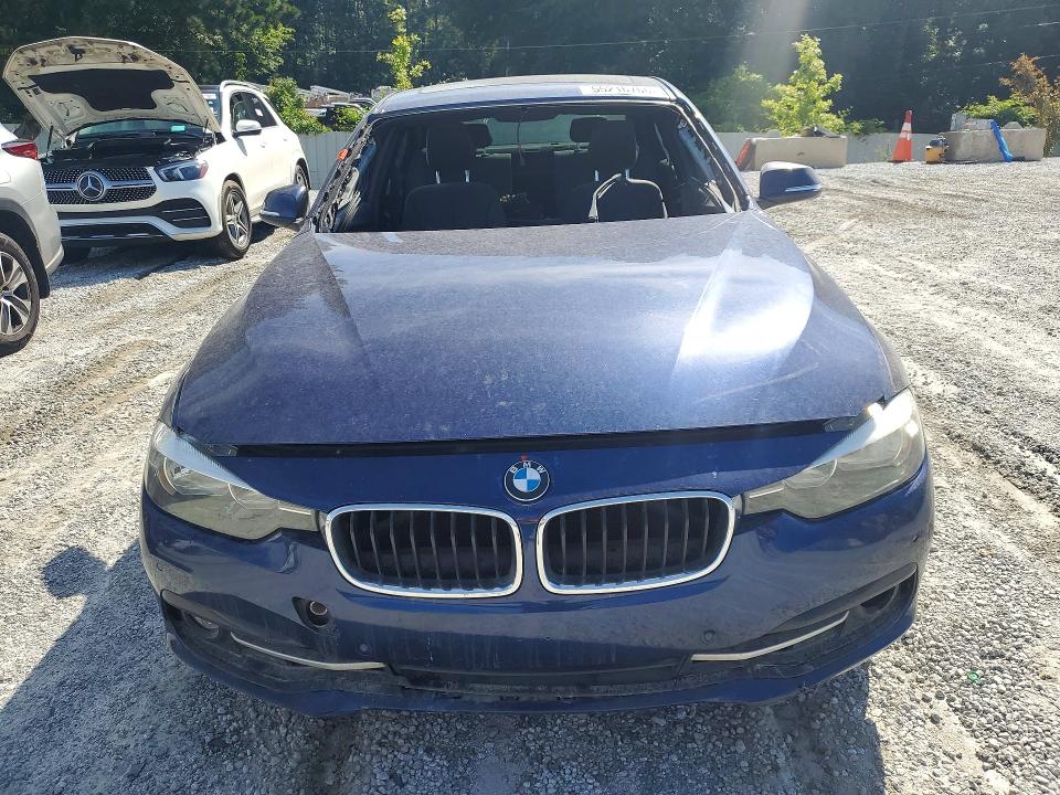 2017 Bmw 330 მანქანა იყიდება აუქციონზე, vin: WBA8B9G53HNU49915, აუქციონის ნომერი: 55216766