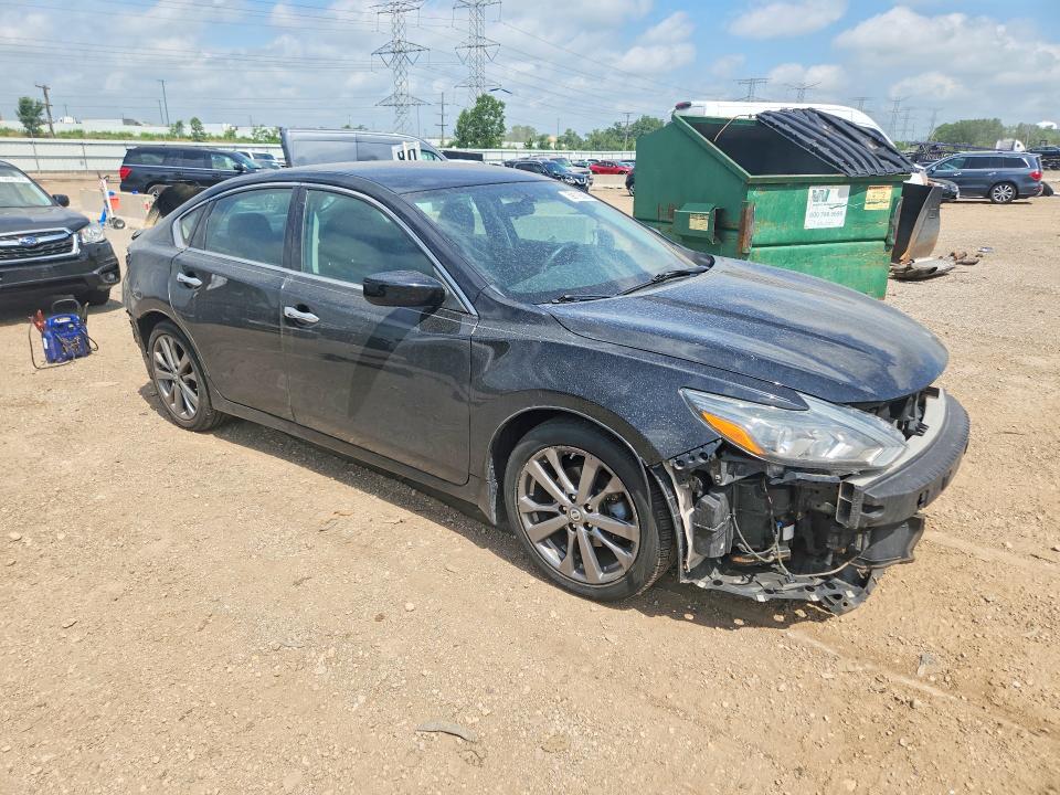 59118686 :رقم المزاد ، 1N4AL3AP5JC152600 vin ، 2018 Nissan Altima مزاد بيع
