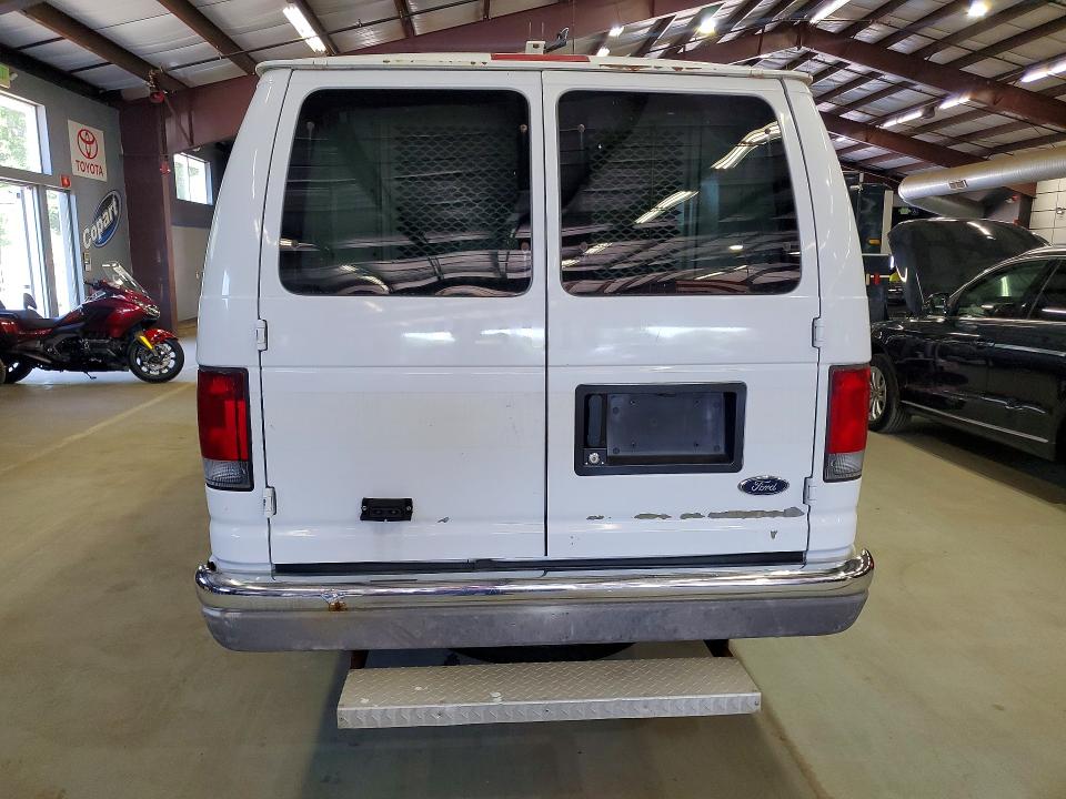 56185366 :رقم المزاد ، 1FTSS34L43HB41152 vin ، 2003 Ford E-350 مزاد بيع