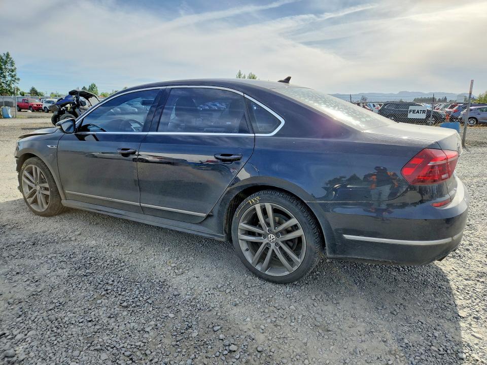 58021836 :رقم المزاد ، 1VWDT7A31HC036667 vin ، 2017 Volkswagen Passat مزاد بيع