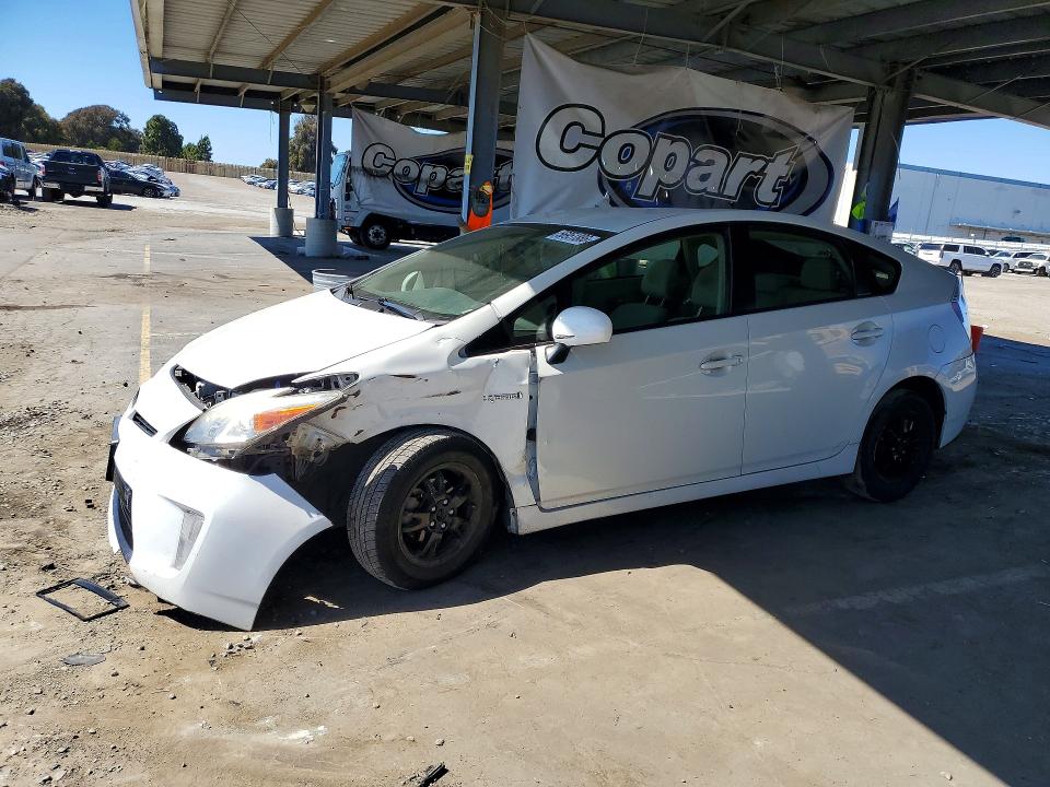 56951886 :رقم المزاد ، JTDKN3DUXF0444732 vin ، 2015 Toyota Prius مزاد بيع