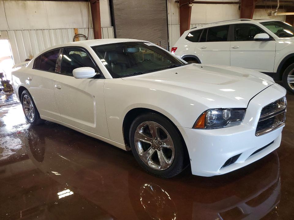 57165556 :رقم المزاد ، 2C3CDXCT1DH652650 vin ، 2013 Dodge Charger مزاد بيع