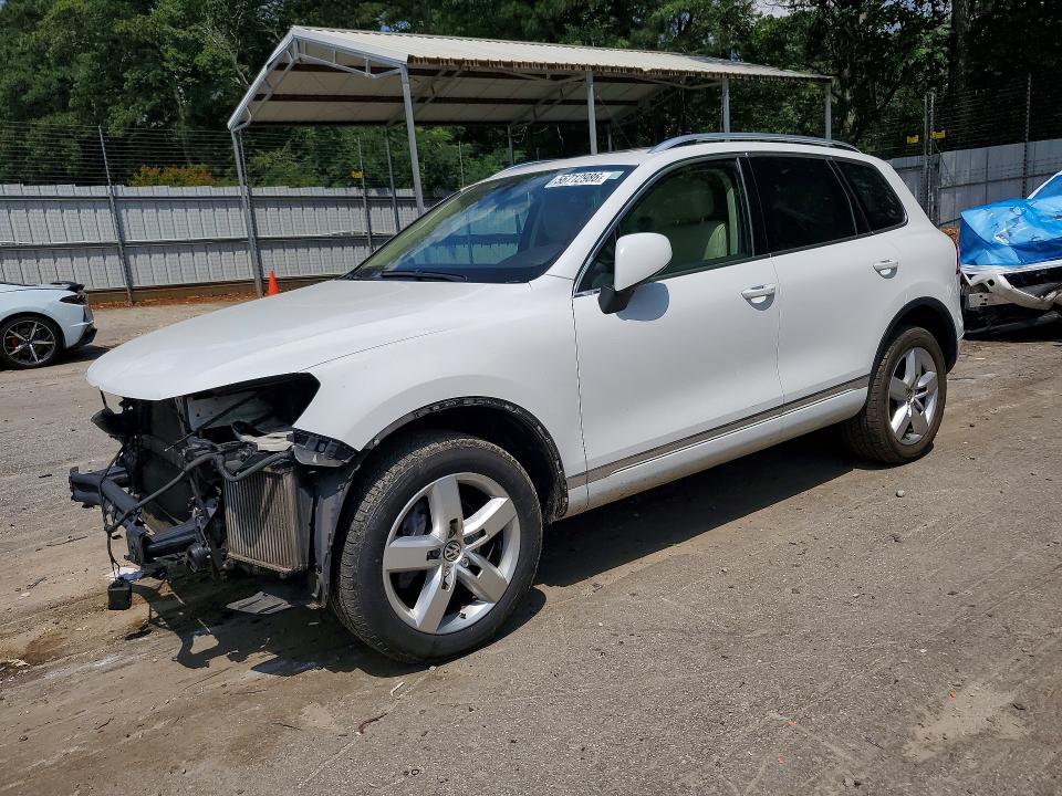 56712986 :رقم المزاد ، WVGEP9BP9ED008674 vin ، 2014 Volkswagen Touareg مزاد بيع
