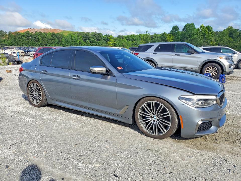 58134326 :رقم المزاد ، WBAJB9C5XJB287277 vin ، 2018 Bmw 5 Series مزاد بيع