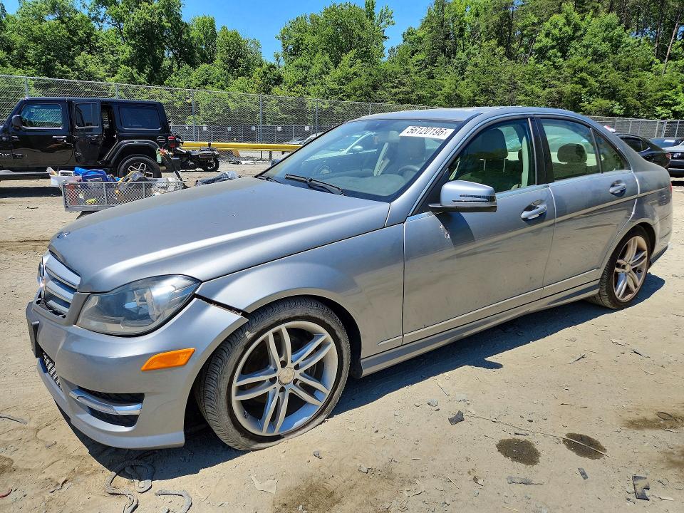 56120196 :رقم المزاد ، WDDGF8BB5CA692027 vin ، 2012 Mercedes-benz C مزاد بيع