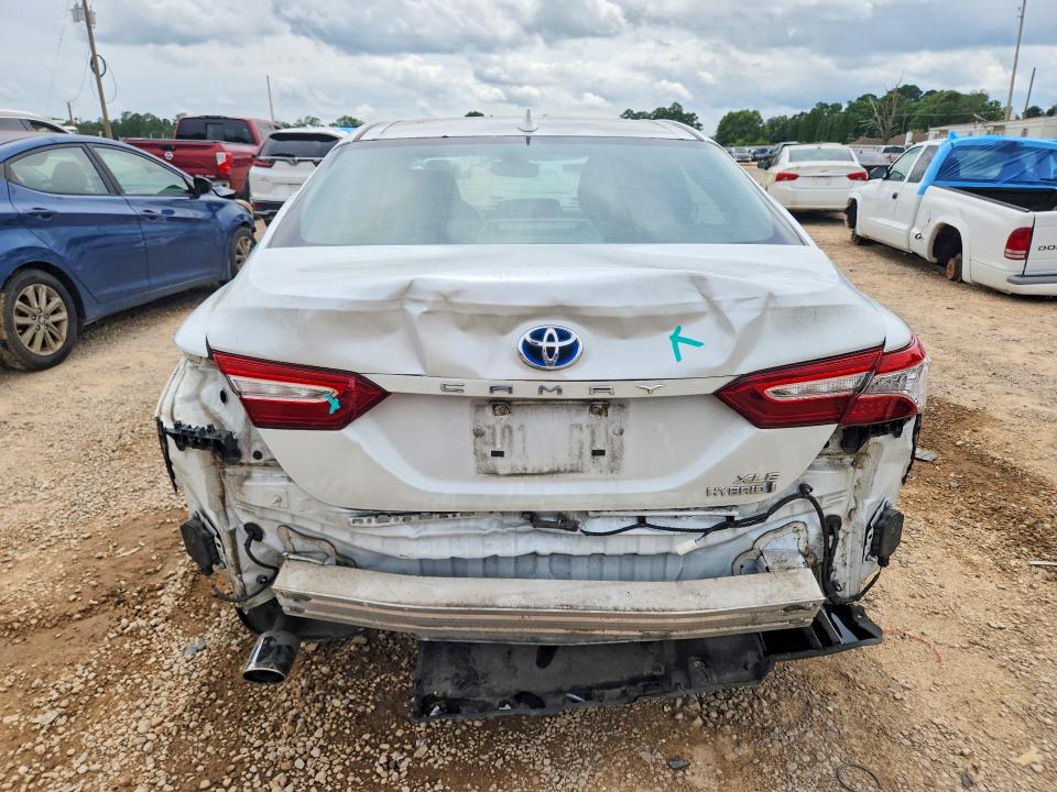 Продажа на аукционе авто 2018 Toyota Camry Hybrid, vin: 4T1B21HK8JU003961, номер лота: 55576896