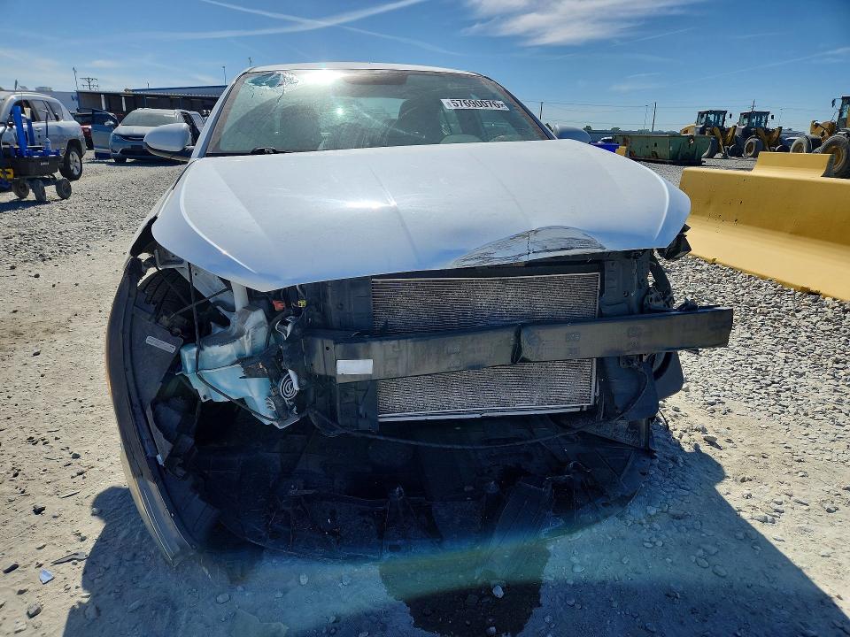 57690076 :رقم المزاد ، 5NPD74LF9KH485121 vin ، 2019 Hyundai Elantra مزاد بيع