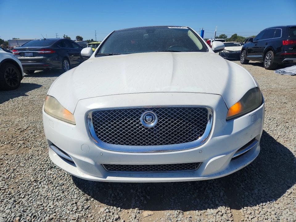 2011 Jaguar Xjl მანქანა იყიდება აუქციონზე, vin: SAJWA2GB1BLV07745, აუქციონის ნომერი: 56846756
