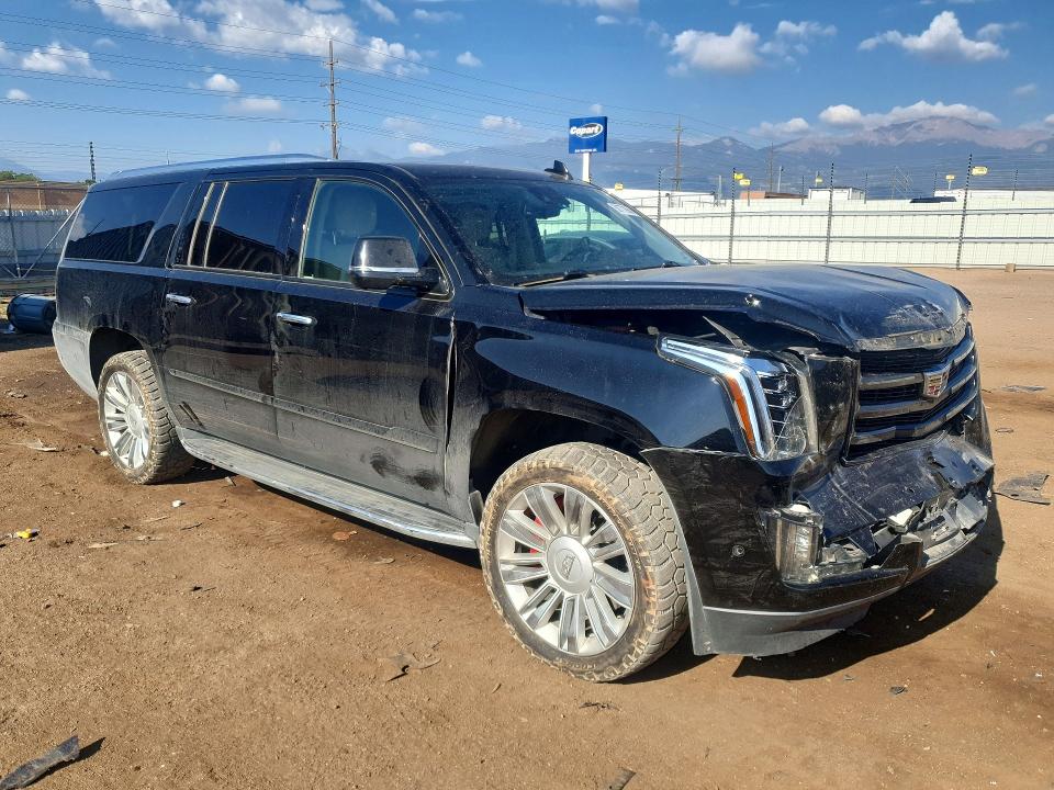 58773956 :رقم المزاد ، 1GYS4JKJ0LR170586 vin ، 2020 Cadillac Escalade مزاد بيع