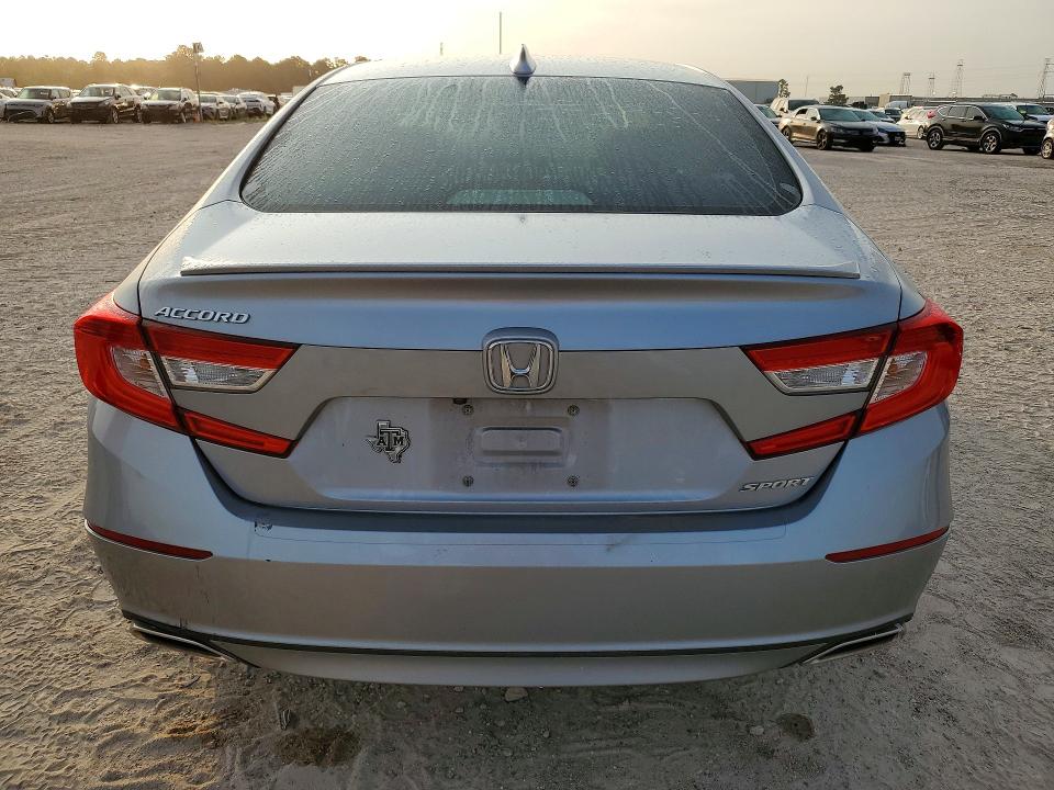 2018 Honda Accord მანქანა იყიდება აუქციონზე, vin: 1HGCV1F31JA192225, აუქციონის ნომერი: 56371236