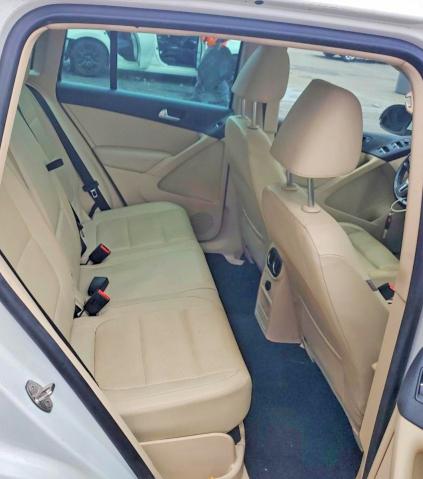 2016 Volkswagen Tiguan მანქანა იყიდება აუქციონზე, vin: WVGAV7AX5GW507411, აუქციონის ნომერი: 55771146