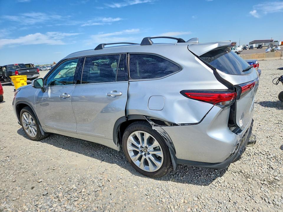 56466736 :رقم المزاد ، 5TDDBRCH5MS047321 vin ، 2021 Toyota Highlander مزاد بيع