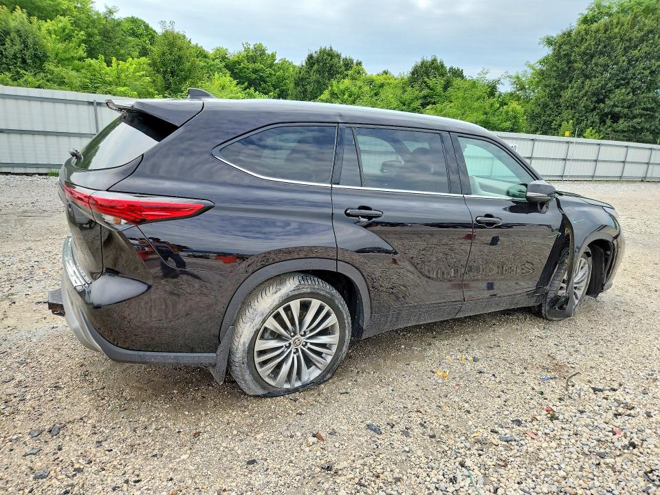 2020 Toyota Highlander მანქანა იყიდება აუქციონზე, vin: 5TDFZRBHXLS037551, აუქციონის ნომერი: 56446366
