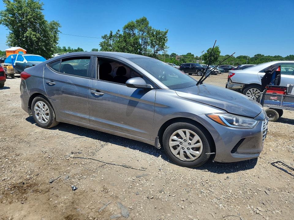 2018 Hyundai Elantra მანქანა იყიდება აუქციონზე, vin: 5NPD74LFXJH354990, აუქციონის ნომერი: 55759086