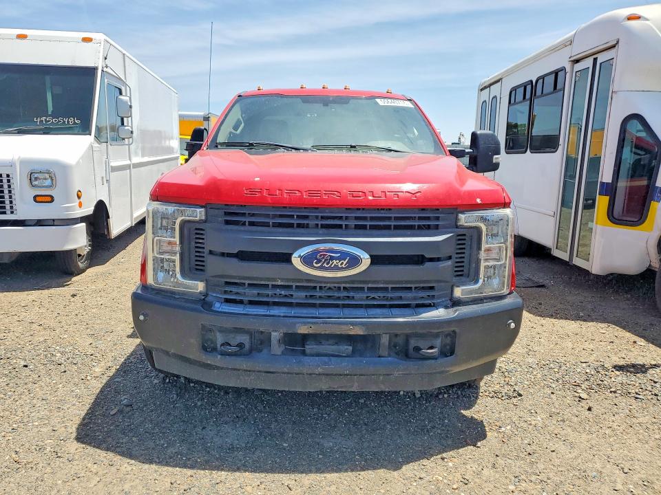 Продаж на аукціоні авто 2017 Ford F350 Chscb, vin: 1FD8X3GT4HEE22430, номер лоту: 55640716