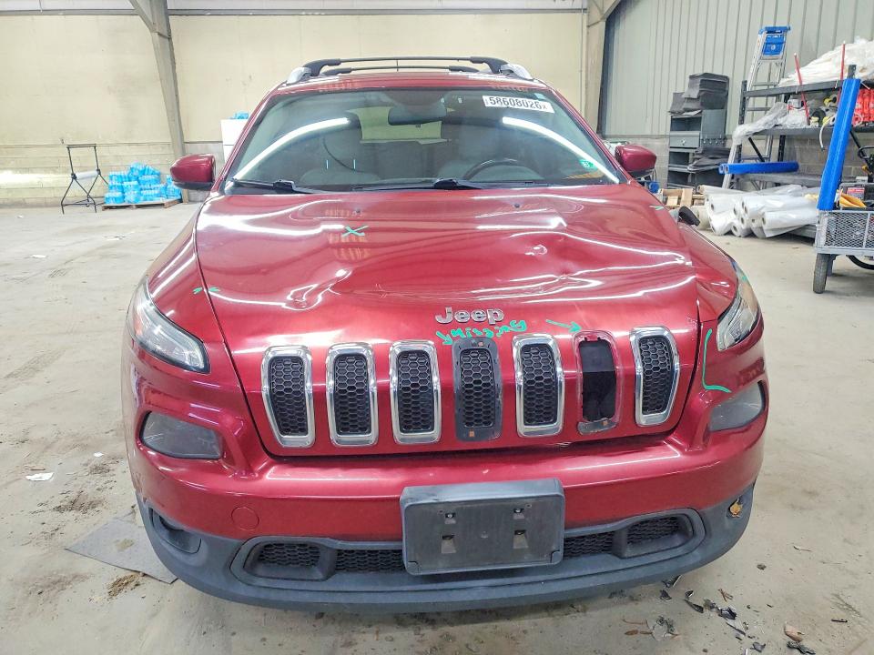 58608026 :رقم المزاد ، 1C4PJLCB4FW590090 vin ، 2015 Jeep Cherokee مزاد بيع