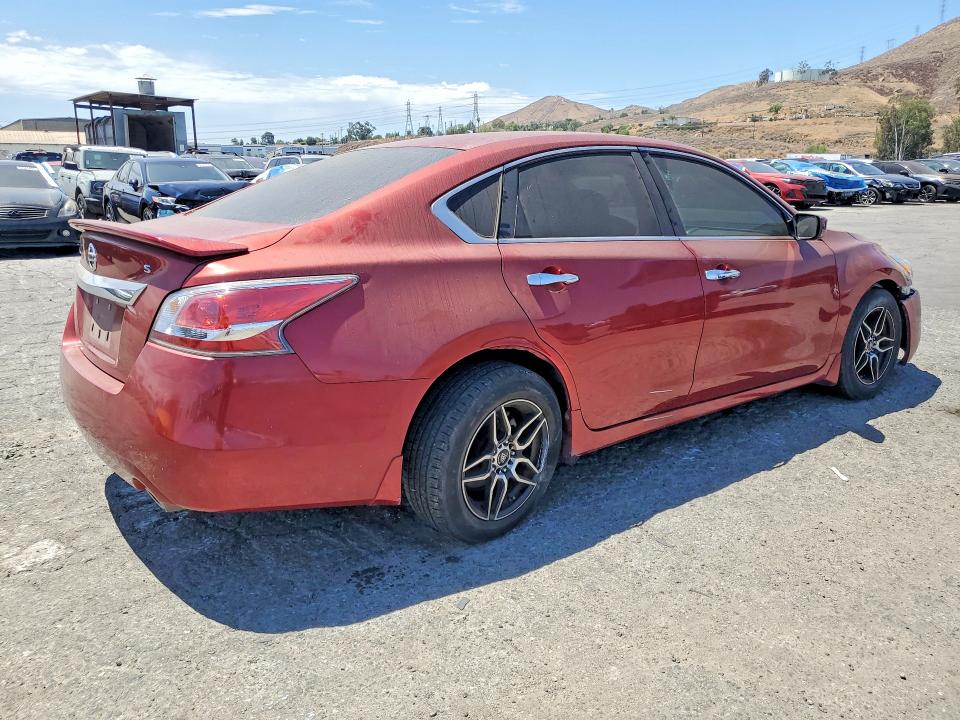 2015 Niss Altima მანქანა იყიდება აუქციონზე, vin: 1N4AL3APXFC219716, აუქციონის ნომერი: 57174386