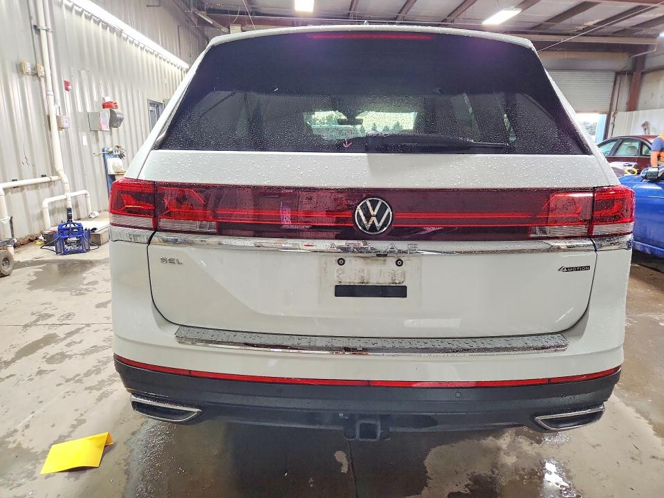 57137526 :رقم المزاد ، 1V2BR2CA5RC531557 vin ، 2024 Volkswagen Atlas مزاد بيع