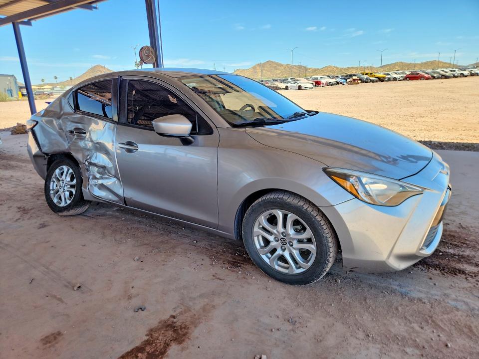 Продаж на аукціоні авто 2016 Scion Ia, vin: 3MYDLBZV0GY135581, номер лоту: 58562006