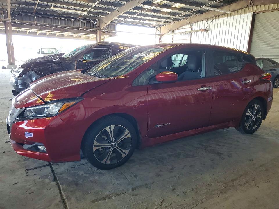 55533236 :رقم المزاد ، 1N4AZ1CP8JC305082 vin ، 2018 Nissan Leaf مزاد بيع