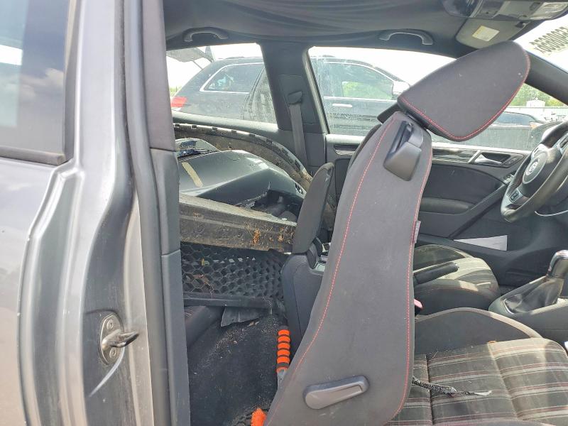 56908656 :رقم المزاد ، WVWEV7AJ8AW231458 vin ، 2010 Volkswagen Gti مزاد بيع