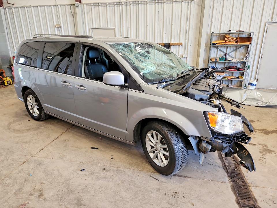 56831506 :رقم المزاد ، 2C4RDGCG8LR153233 vin ، 2020 Dodge Grand Caravan مزاد بيع