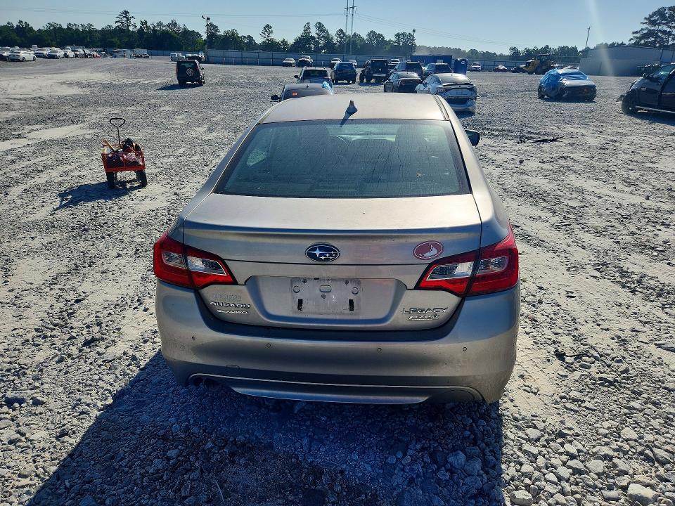 58705626 :رقم المزاد ، 4S3BNAN68H3035649 vin ، 2017 Subaru Legacy مزاد بيع