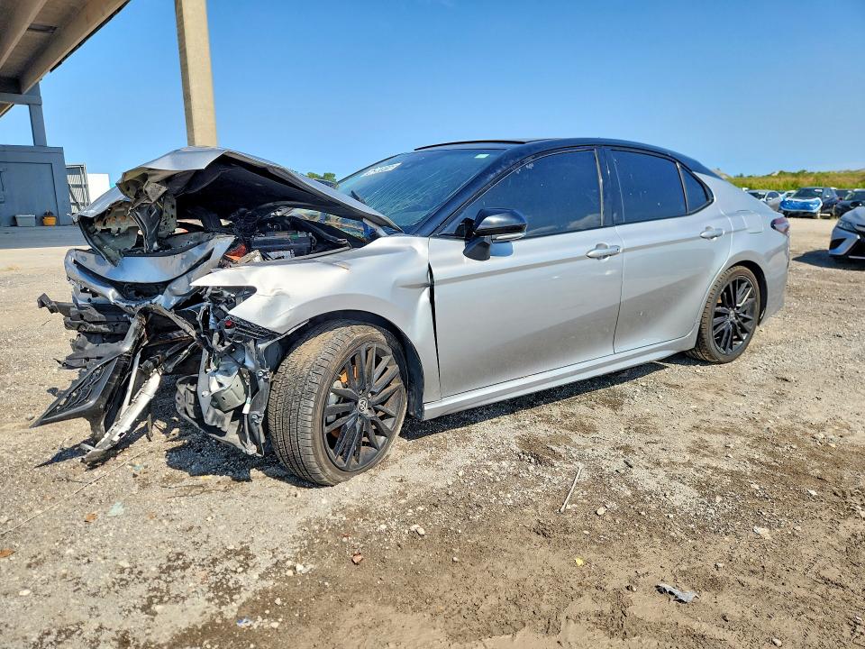 Продажа на аукционе авто 2023 Toyota Camry, vin: 4T1K61AK3PU101934, номер лота: 56283916