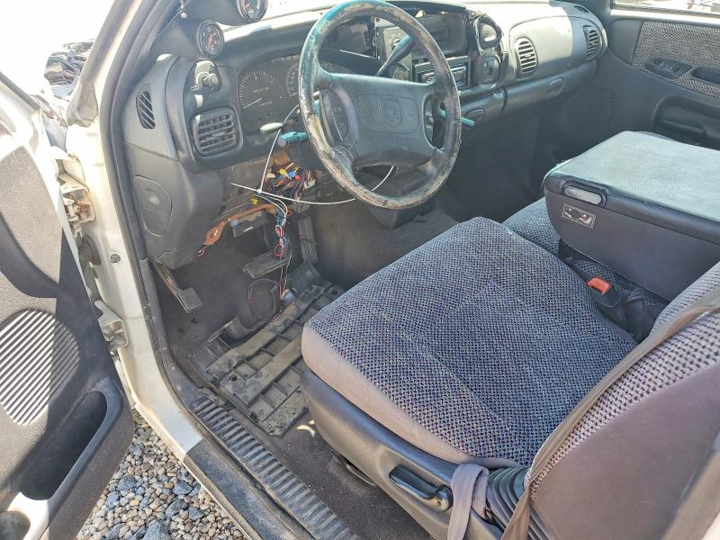 58393136 :رقم المزاد ، 3B7KC22D9WG103367 vin ، 1998 Dodge Ram 2500 مزاد بيع